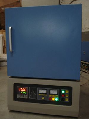 實驗爐的日常保養與維護須知