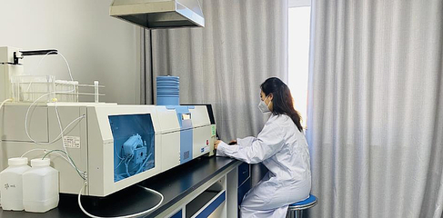 加強實驗儀器維護 確保設備穩(wěn)定運行--榆陽區(qū)市場抽檢快檢服務中心開展年末實驗室安全維護工作