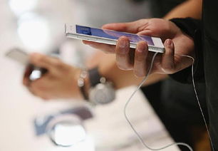 智能手機用戶需謹慎 連接電腦存在被黑風險