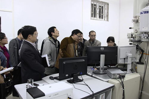 實(shí)驗(yàn)室儀器設(shè)備使用管理與保養(yǎng)經(jīng)驗(yàn)交流研討會(huì)在我校順利召開